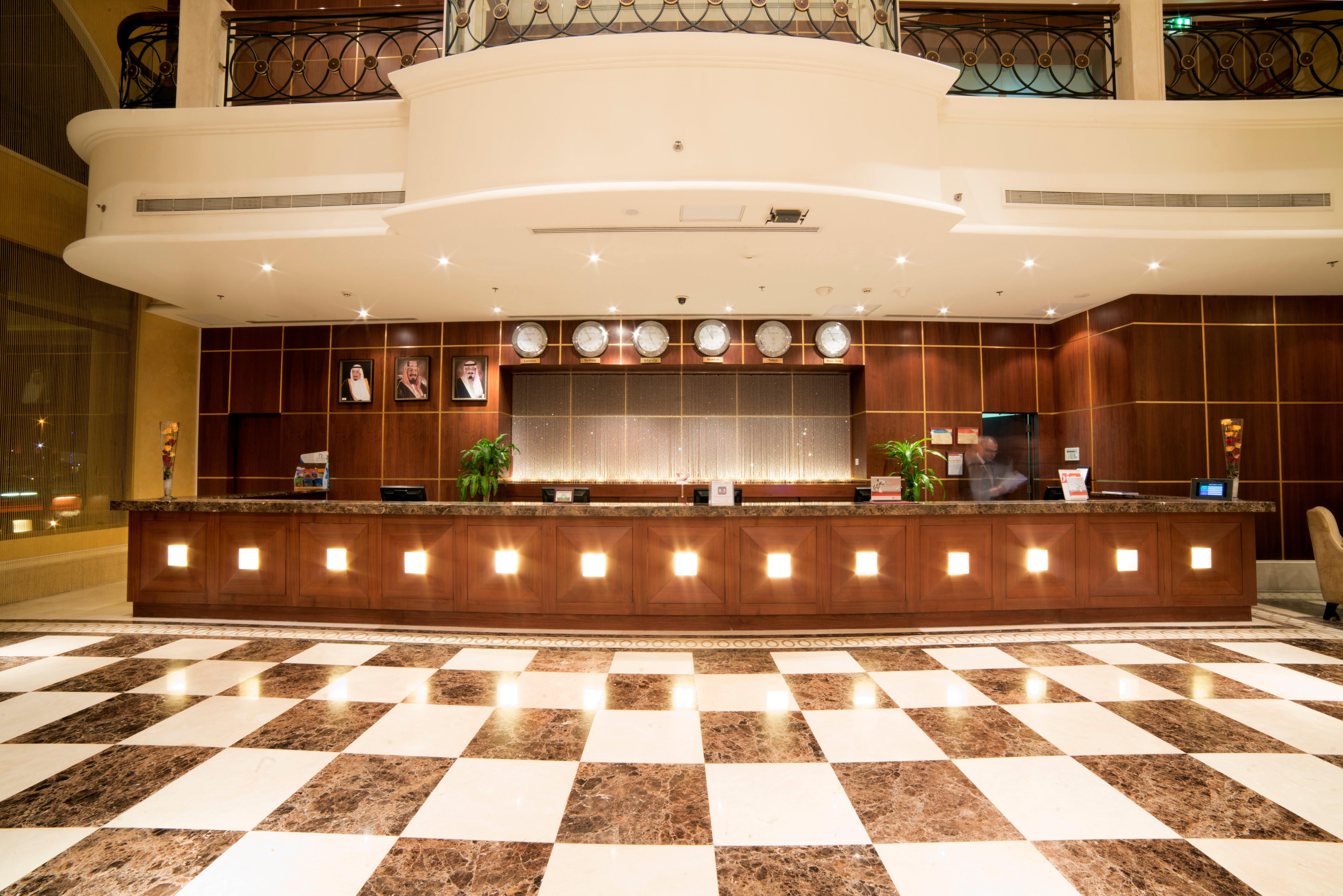 Crowne Plaza Al Khobar By Ihg Ξενοδοχείο Εξωτερικό φωτογραφία The lobby of the hotel