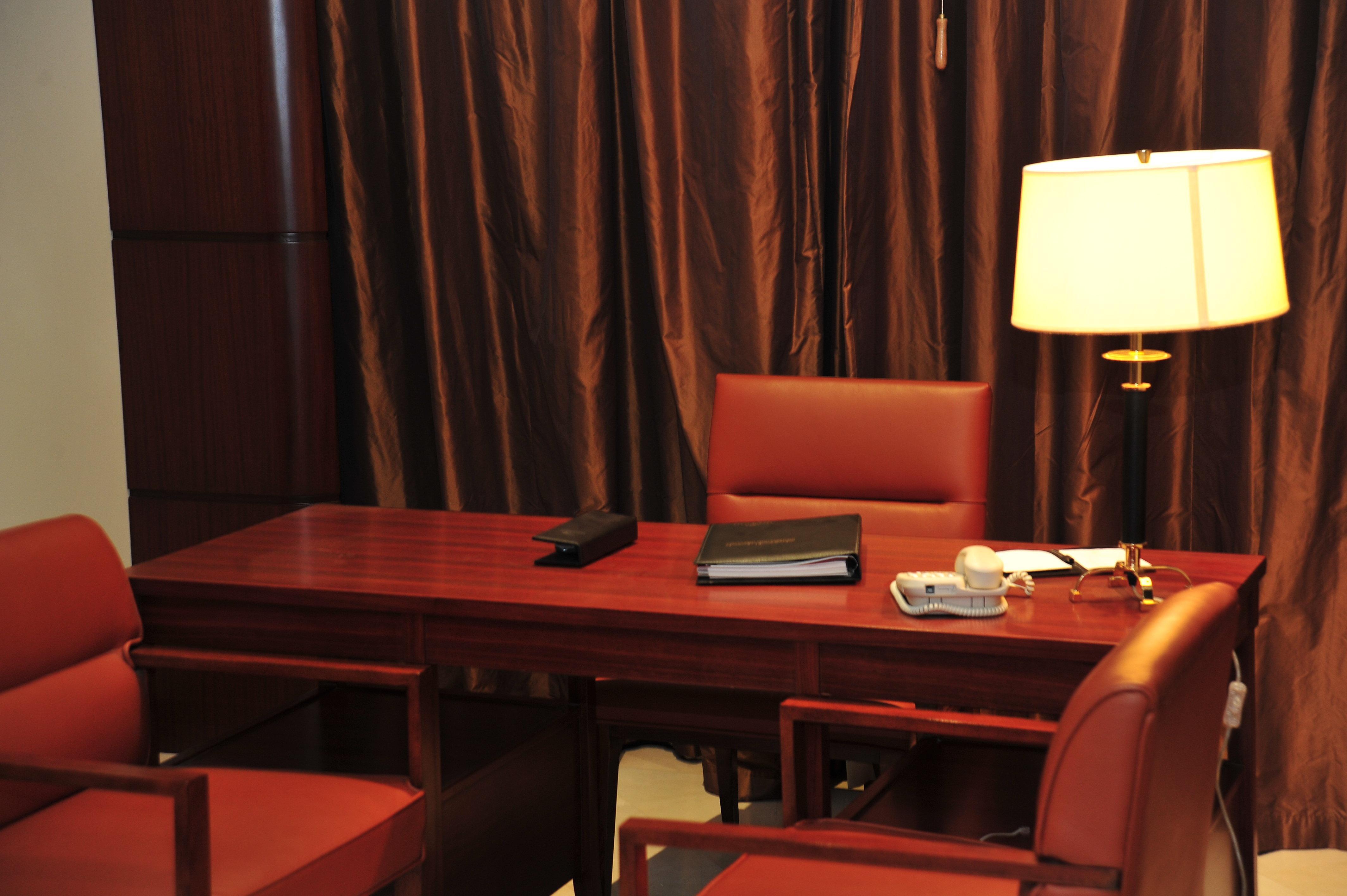 Crowne Plaza Al Khobar By Ihg Ξενοδοχείο Εξωτερικό φωτογραφία A typical office